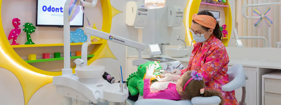 Atendimento infantil em consultório lúdico da Odonto Fun
